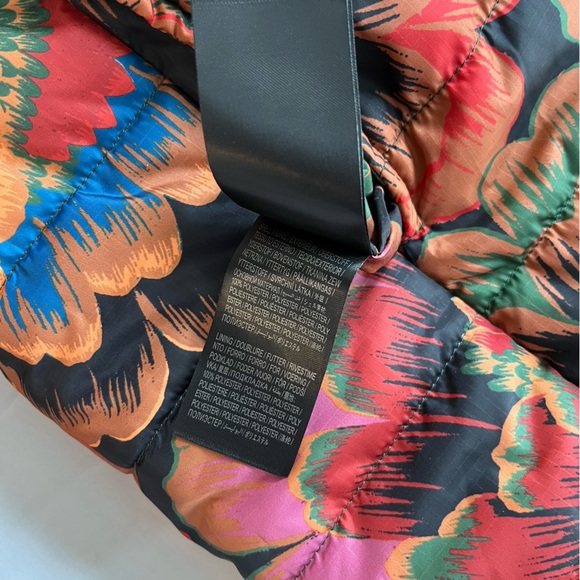 NWOT Farm Rio Crazy Mix Belted Puffer Jacket L - Picture 12 of 15